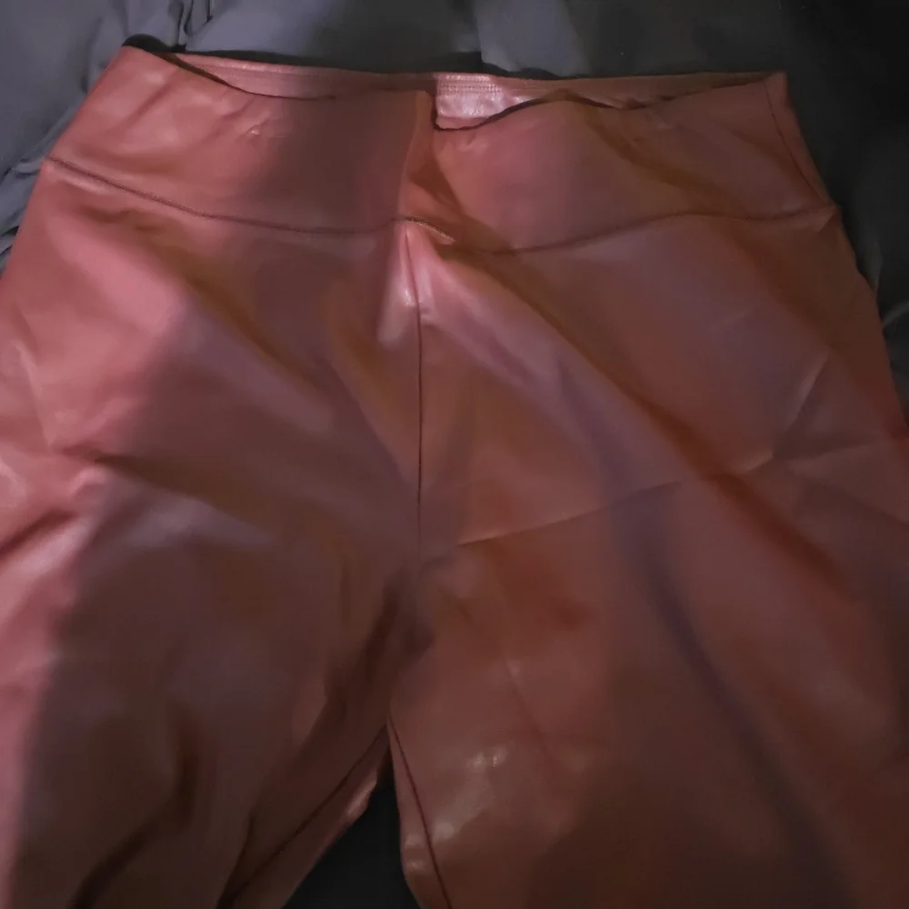 Wild Fable Maroon Pants - Picture 2 of 3